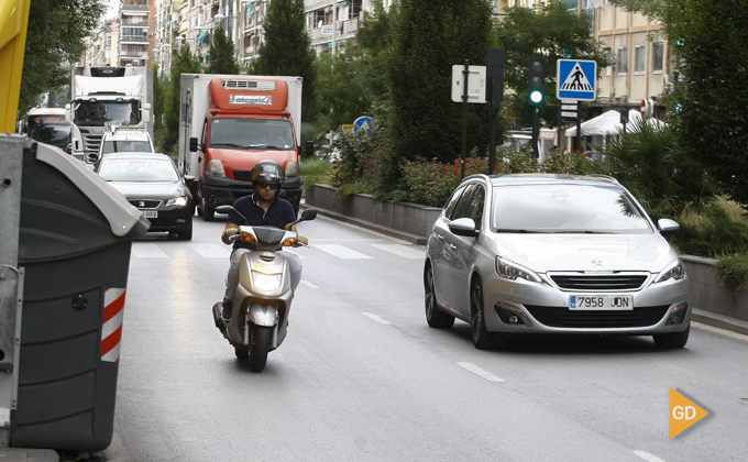 rafico de motos, coches y otros vehiculos por Granada