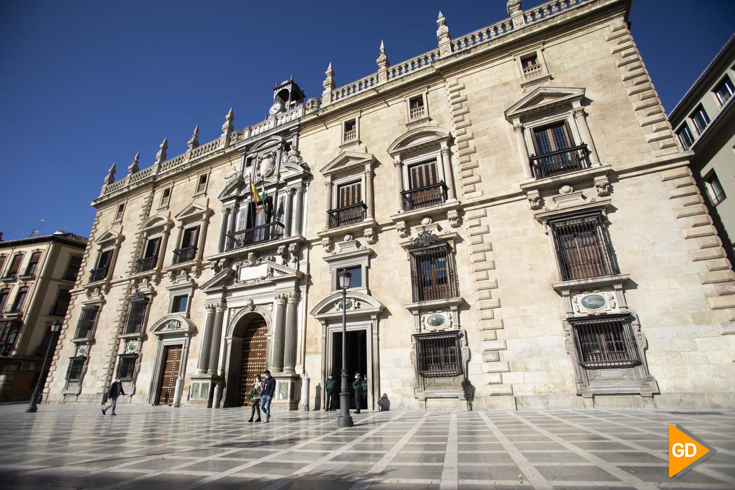 Trial Begins for Spanish and Russian Citizens Accused of Operating Illegal Tobacco Factory in Ventas de Zafarraya, Granada