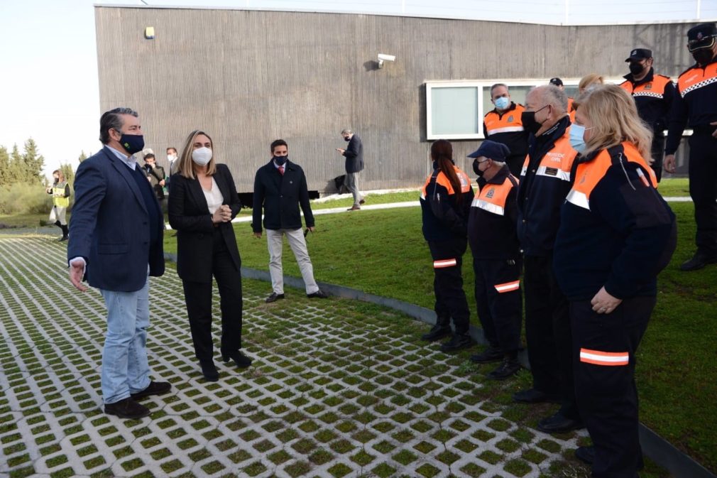 Antonio Sanz destaca la labor de Protección Civil en los municipios más afectados por el enjambre sísmico.