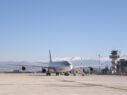 Imagen de archivo de un avión en el aeropuerto de Granada | Foto: AENA