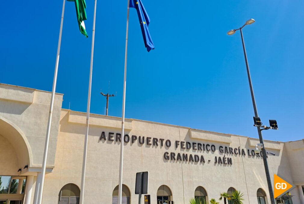 AEROPUERTO GRANADA - Miguel Lopez-5