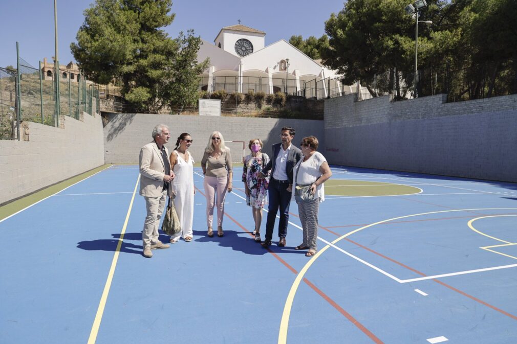 Granada.- El Ayuntamiento de Granada arregla la pista polideportiva del barrio de Lancha de Genil