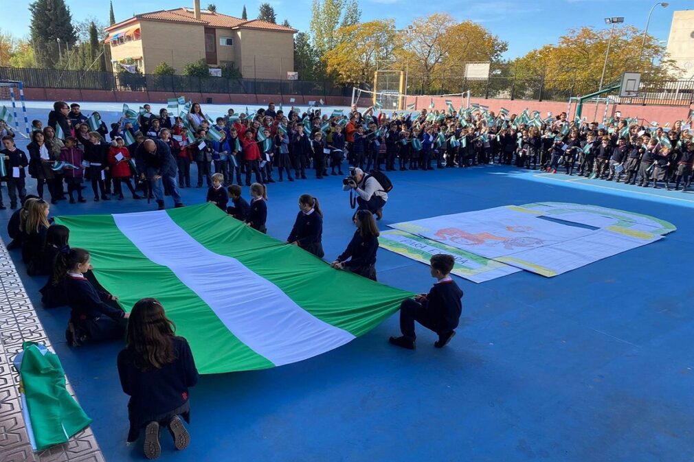 Granada.- La Junta celebra en las aulas de Granada el Día de la Bandera de Andalucía