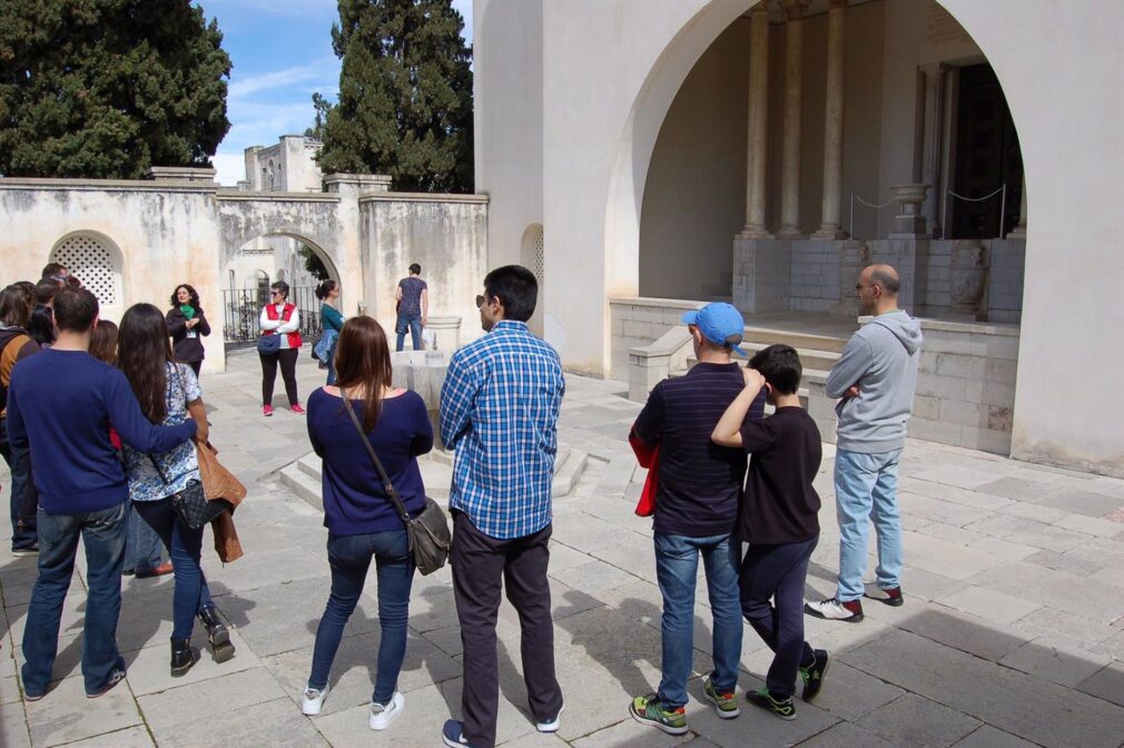 Granada.- La Fundación Rodríguez-Acosta oferta visitas guiadas y talleres gratuitos en su programa navideño