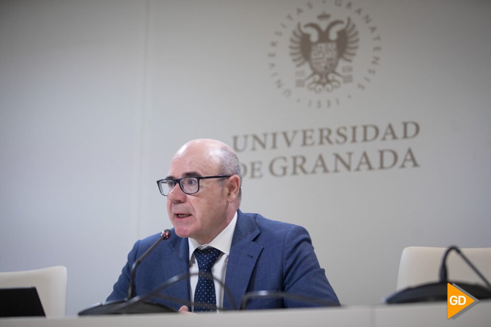 Rueda de prensa del Pedro Mercado nuevo rector de la Universidad de Granada