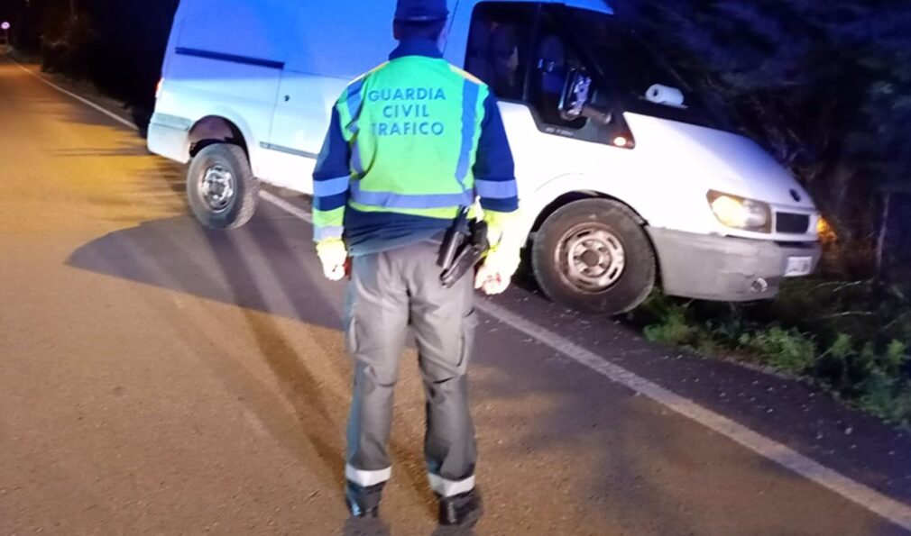 Granada.-Sucesos.- Investigan la colisión entre dos vehículos en la A-92 a la altura de Chauchina, con cinco heridos