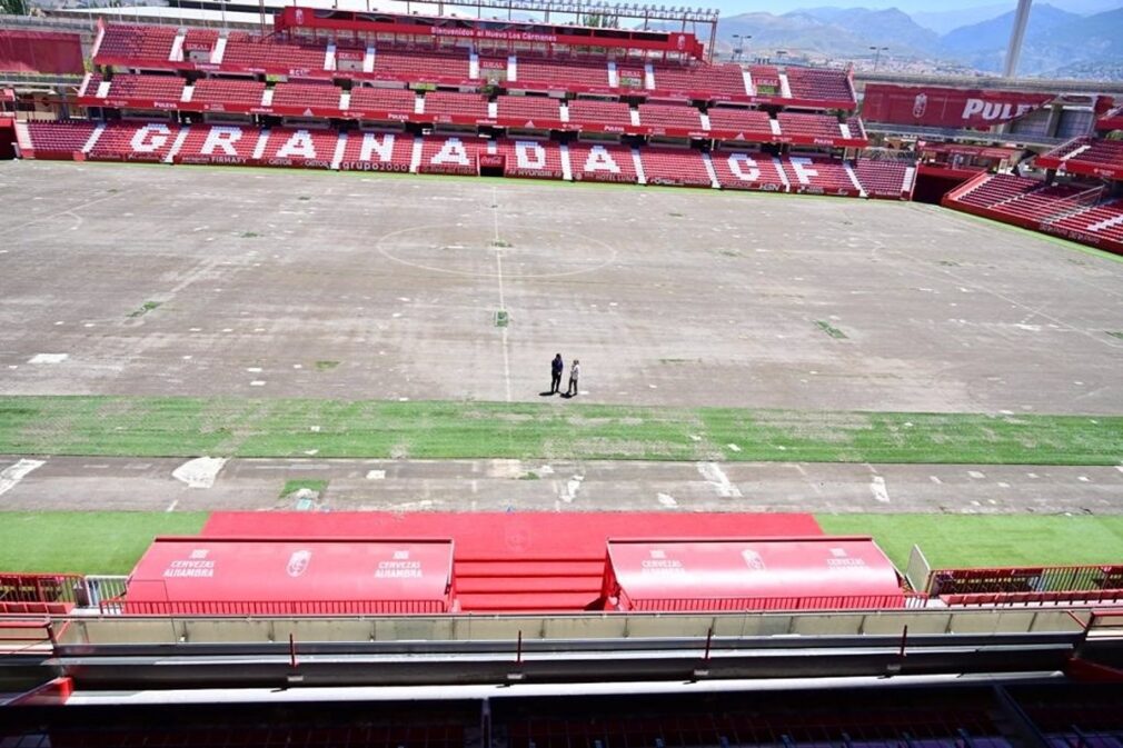 Granada.- El Estadio Municipal Nuevo Los Cármenes estrenará césped "de última generación"