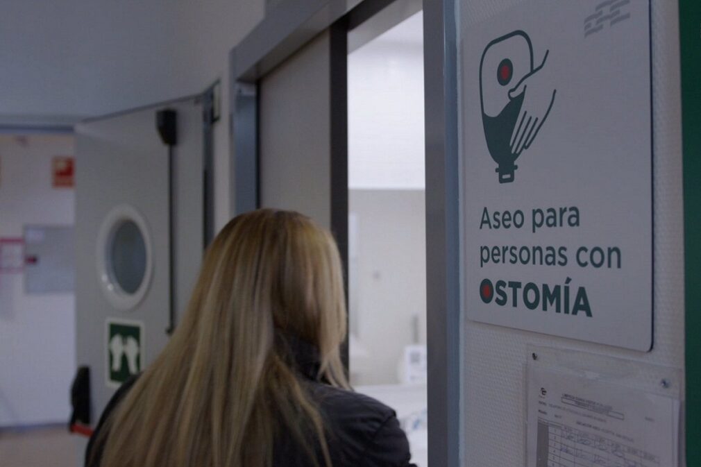 Granada.- Forman a pacientes mediante talleres sobre cómo vivir con una ostomía