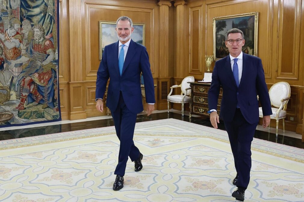 El Rey Felipe VI recibe al líder del PP, Alberto Núñez Feijóo, en el Palacio de la Zarzuela - CASA S. M. EL REY