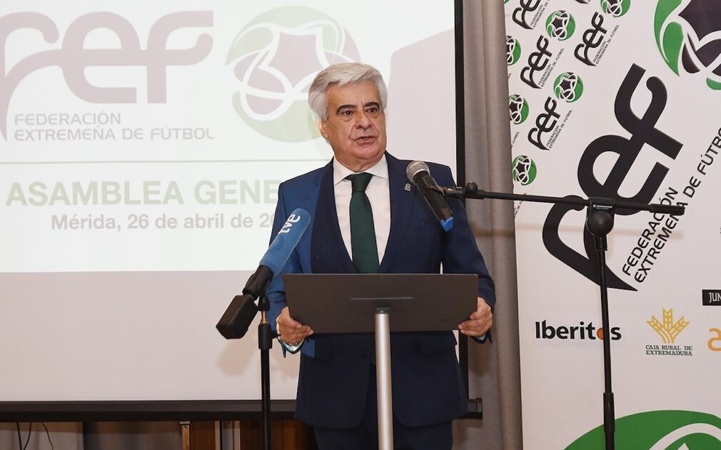 presidente de la Federación Extremeña de Fútbol, Pedro Rocha
