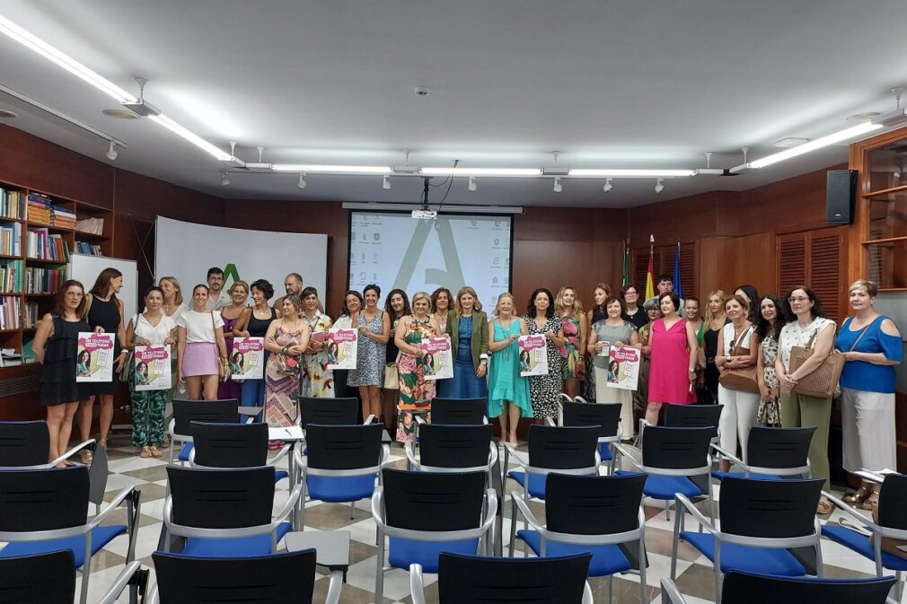 Foto del encuentro con los CMIM de Granada