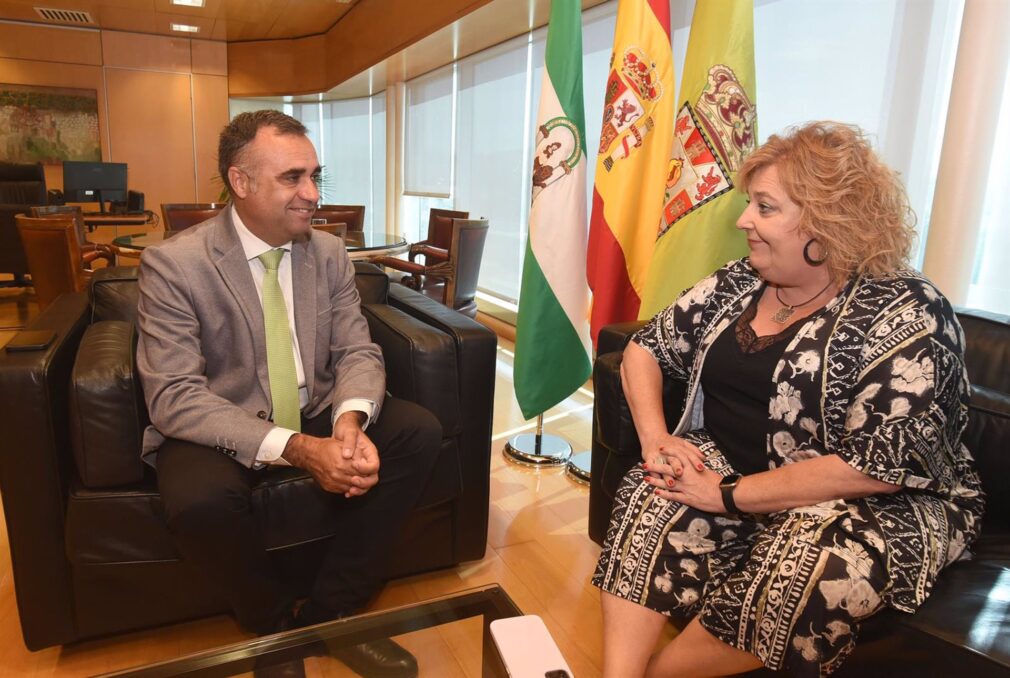 Granada.- El presidente de Diputación inicia el curso con una ronda de contactos con los grupos políticos