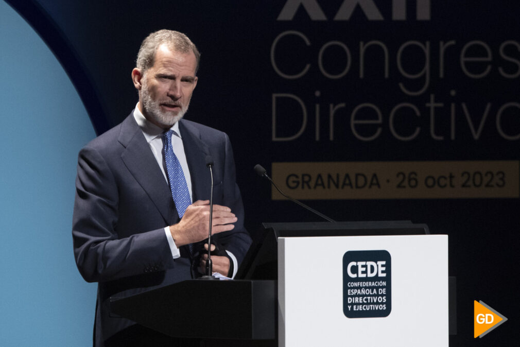 Su Majestad el Rey preside el acto de clausura, en un acto al que asiste el presidente de la Junta de Andalucía, Juanma Moreno, el XXII Congreso de Directivos de la Fundación CEDE