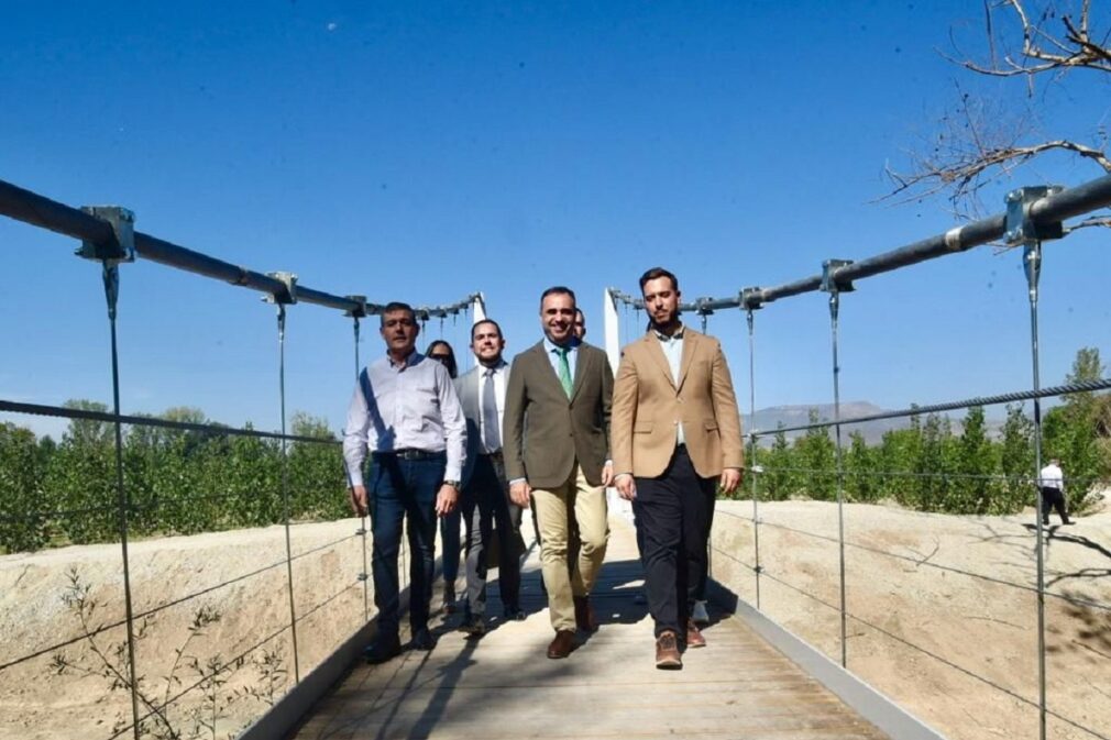 Visita del presidente al puente de Fuente Vaqueros