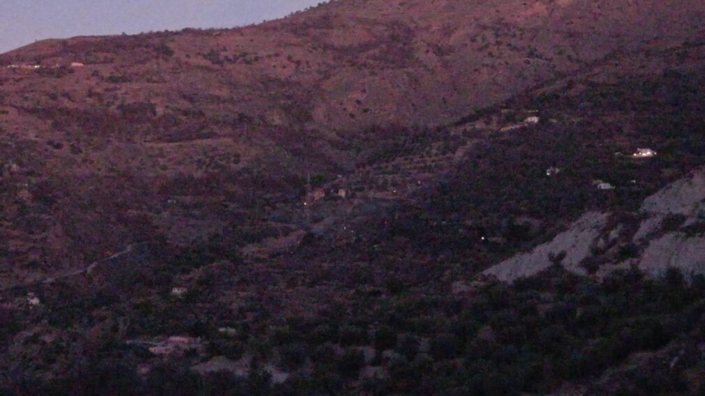 Cortijo Mezquerina de Lanjarón tras quedar estabilizado el incendio forestal