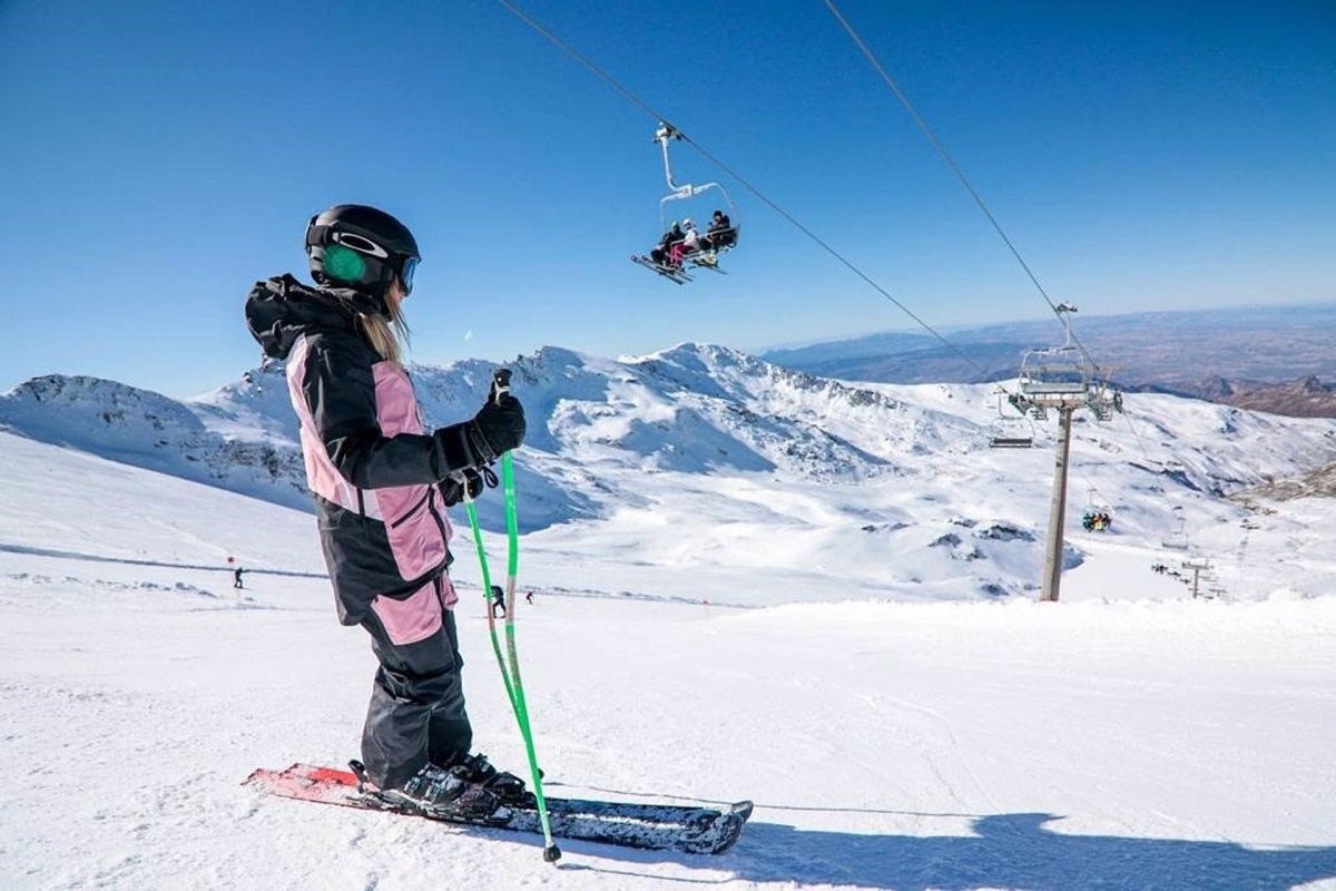 Granada.- Sierra Nevada supera los 50 kilómetros esquiables con la apertura parcial de Laguna y Cauchiles