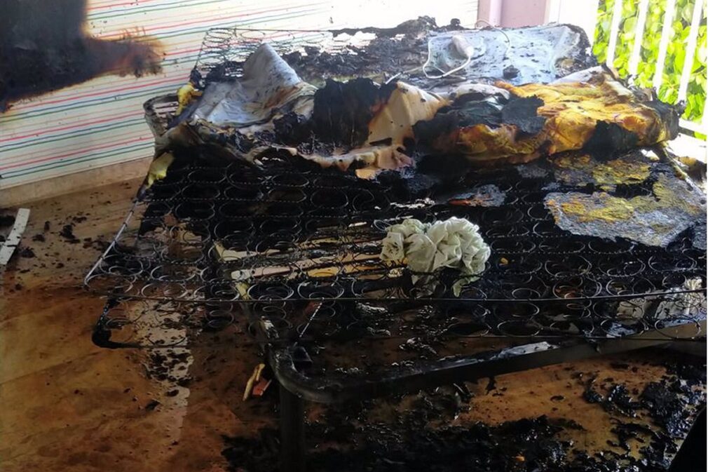 Granada.- Sucesos.- AMP.-Un anciano de 70 años afectado por humo al incendiarse un colchón en su vivienda de Huétor Vega
