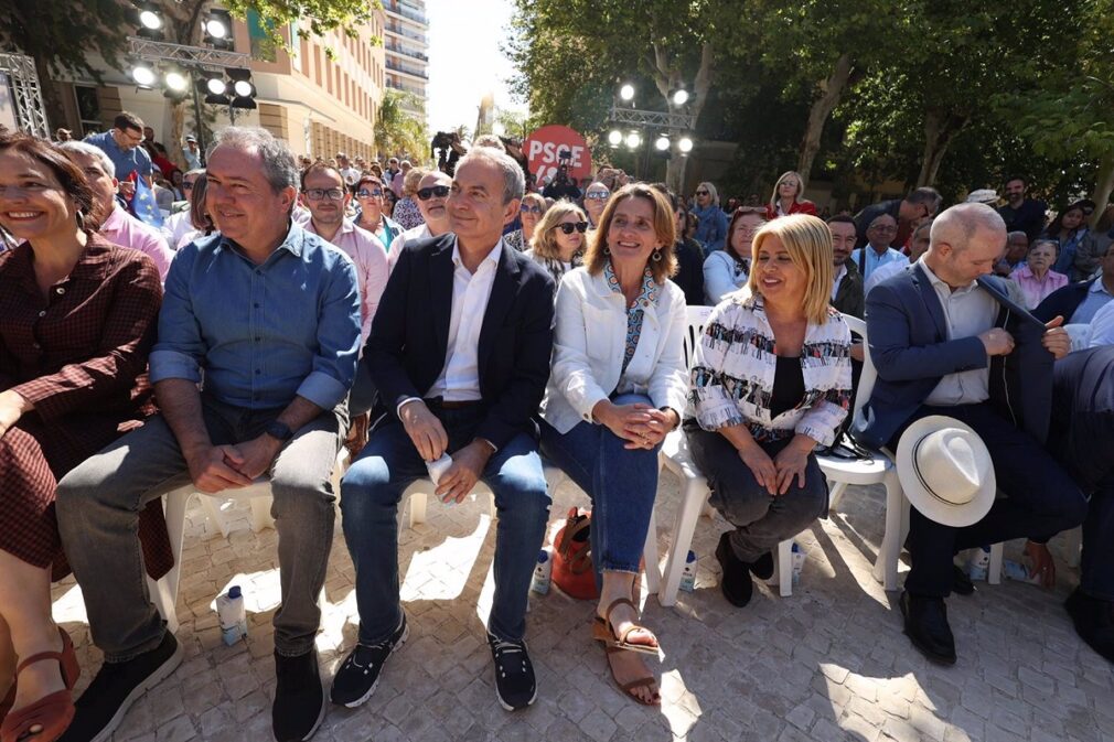 Teresa Ribera y José Luis Rodríguez Zapatero participan en un acto del PSOE en Cádiz