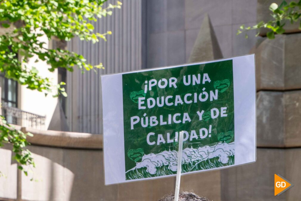 Manifestación educación_-5