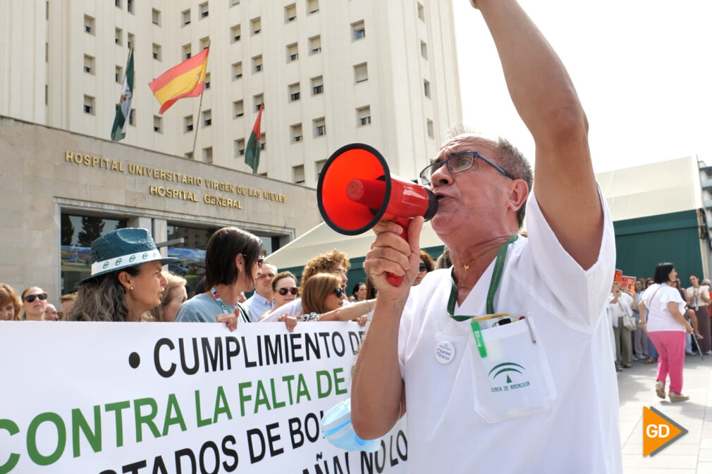 Jornada de huelga para los más de 120.000 trabajadores de la sanidad pública en Andalucía- celiaperez-14