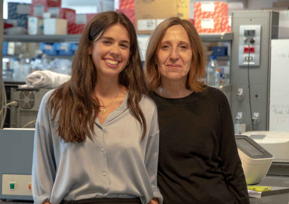 Mercedes Ricote y Ana Paredes, primera autora.