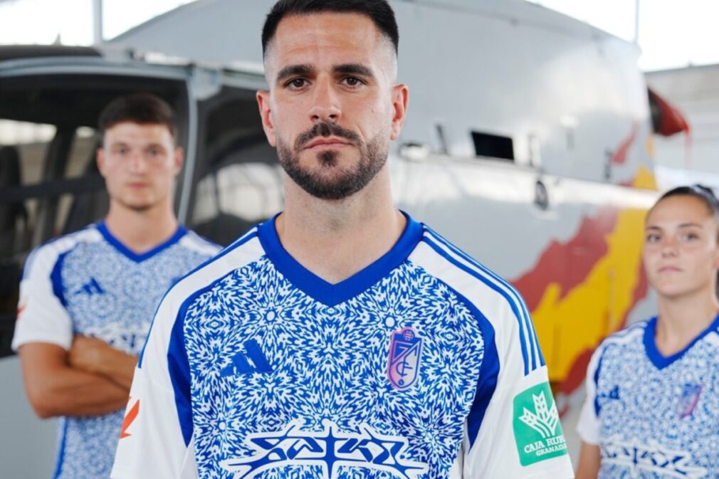 segunda equipacion granada cf