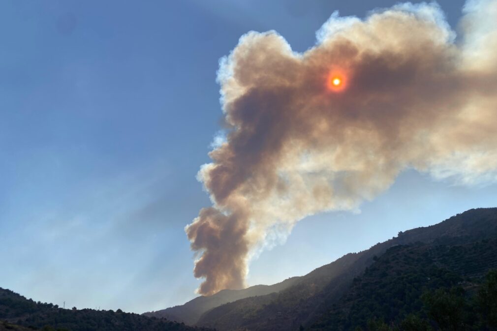 INCENDIO ALMUÑECAR