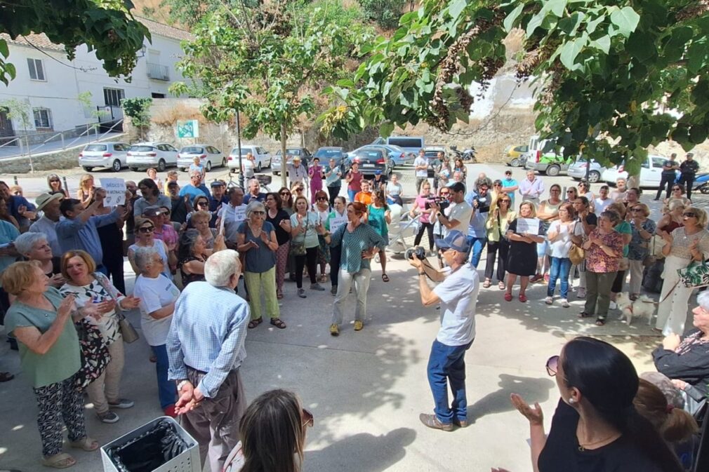 vecinos monachil centro salud