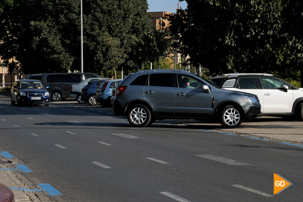 El PSOE se reúne con vecinos afectados por la nueva zona azul en el Zaidín - celiaperez-6