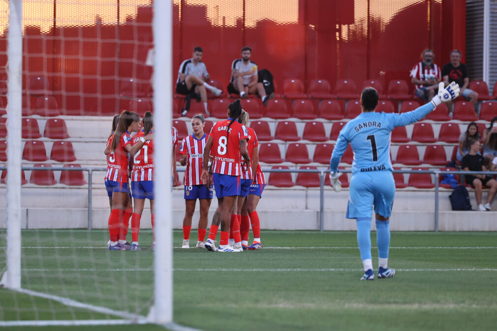 Atletico de Madrid v Granada CF - Liga F