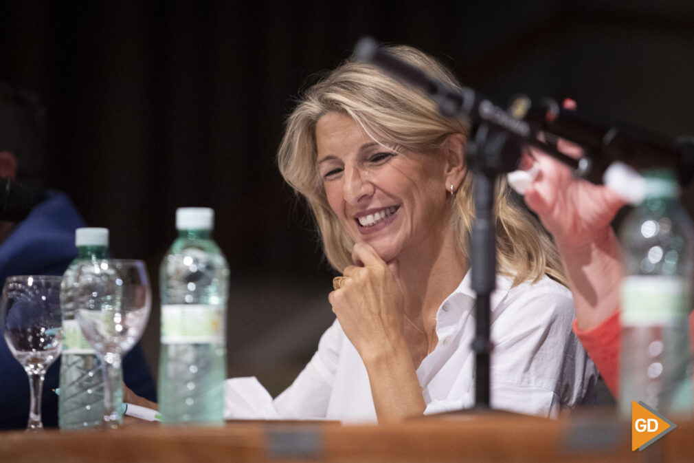 la vicepresidenta del Gobierno, Yolanda Diaz, en la Facultad de Filosofia y Letras de la Universidad de Granada