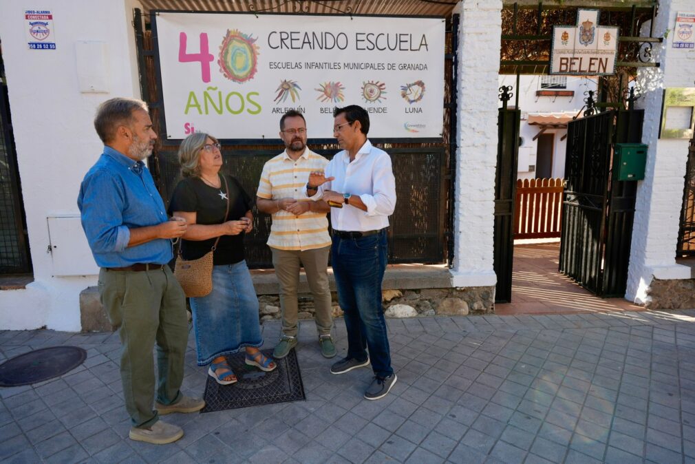 VISITA GRUPO SOCIALISTA A UNA ESCUELA INFALTIL