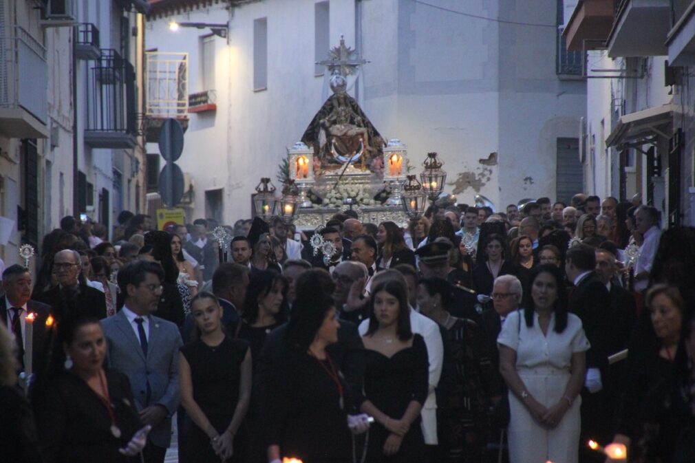 pinos puente procesion virgen de las angustias