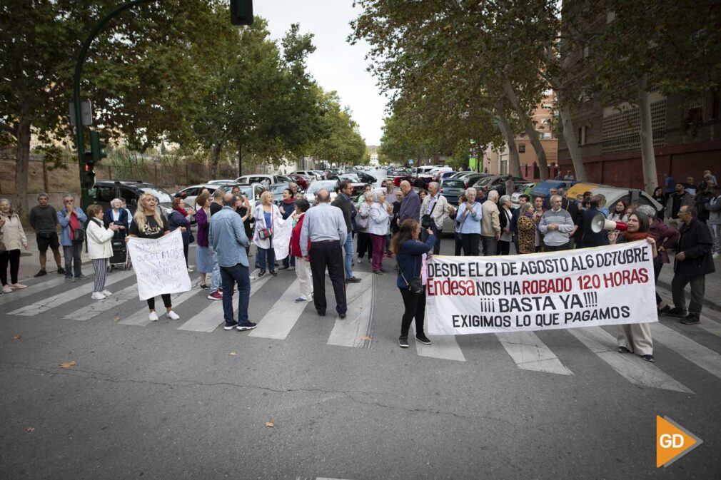 La Plataforma contra los Cortes de Luz y la Asociación de Vecinos de Nueva Cartuja apoyan una concentración vecinal contra esta problemática