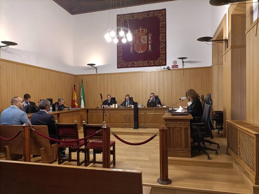 Granada.- Tribunales.- Condenado a cuatro años de prisión por apoderarse de la Santa Margarita de un convento de Granada