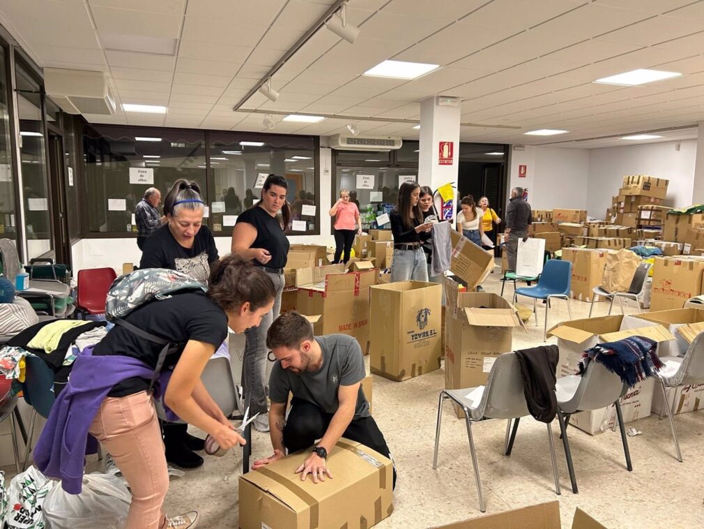 Granada.- Temporal.- Los centros cívicos recogieron 18 toneladas más de donaciones este pasado lunes