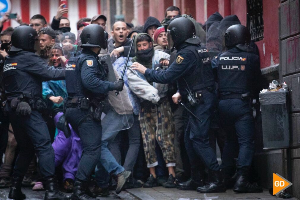 cargas policiales okupa antonio l juarez