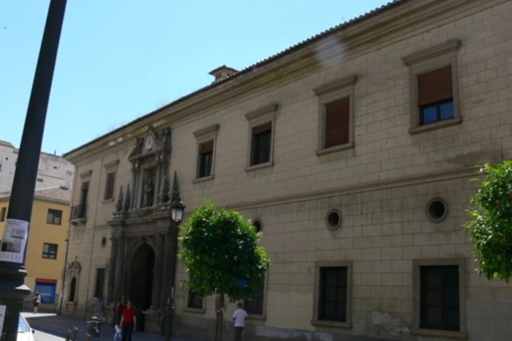 Imagen de archivo del antiguo hospital de San Juan de Dios, donde tiene su sede el Centro Provincial de Atención a las Drogodependencias | Foto: Diputación / EP