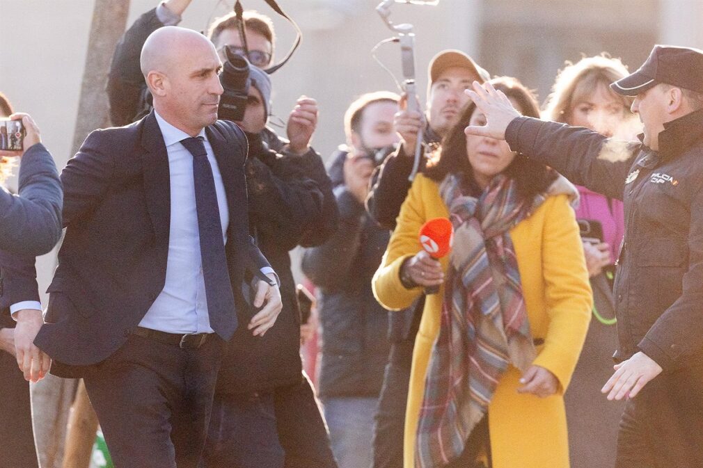 Luis Rubiales a su llegada a la Audiencia Nacional, a 11 de febrero de 2025, en San Fernando de Henares Foto EP